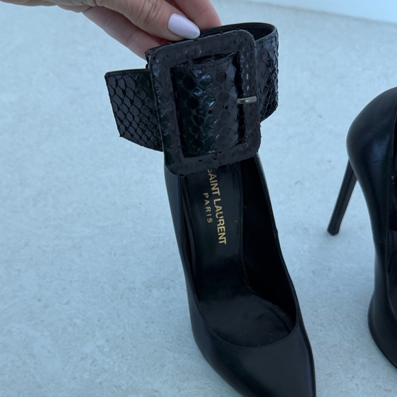 Saint Laurent Black Heels with Buckle Accent - Picture 10 of 10
